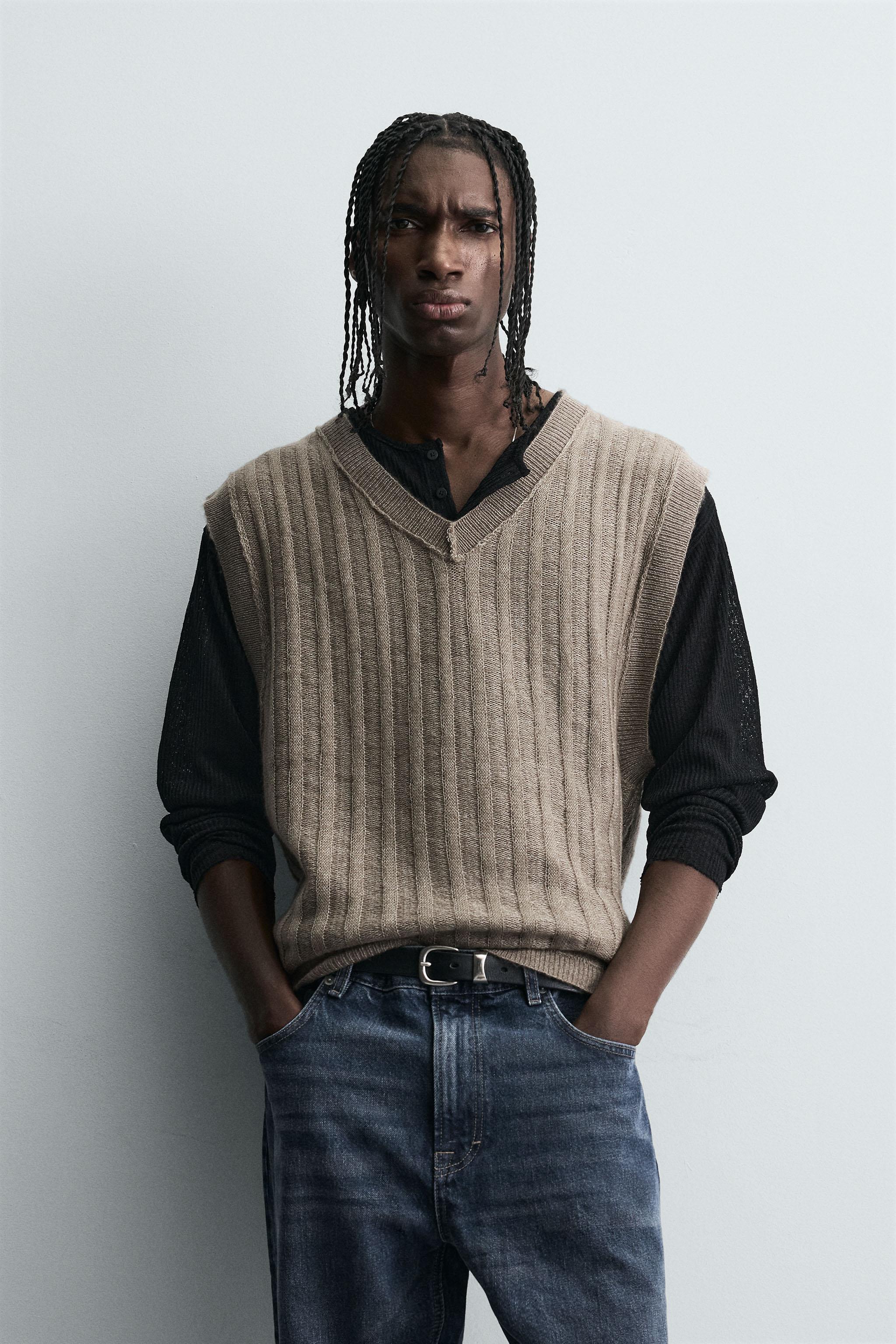 REVERSIBLE KNIT INSIDE OUT EFFECT VEST